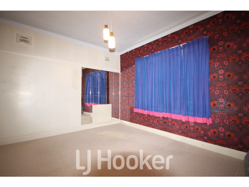 350 Stewart Street, Bathurst NSW 2795