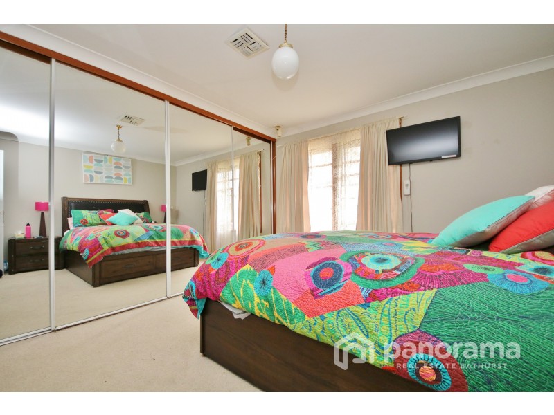 16 Messenger Street, Windradyne NSW 2795