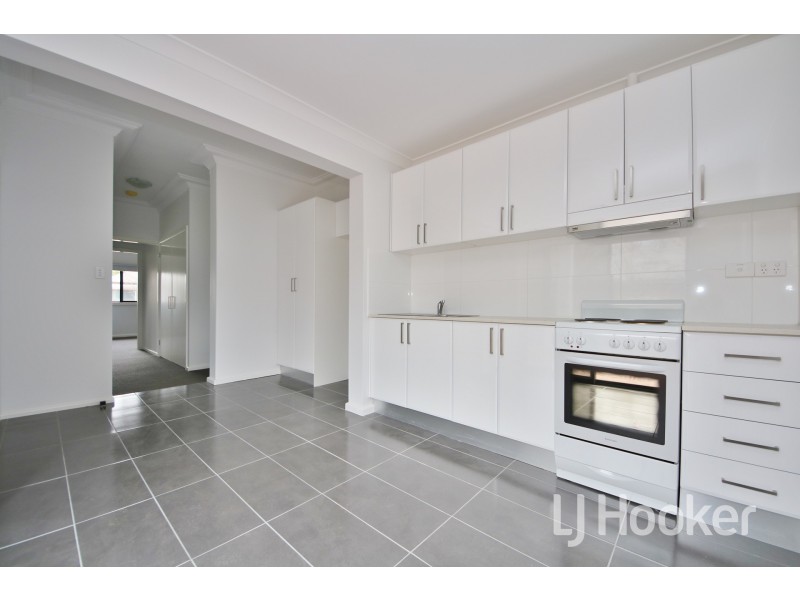 33 Stewart Street, Bathurst NSW 2795