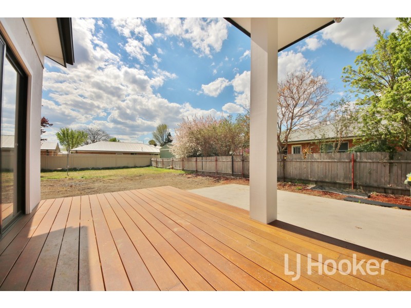 33 Stewart Street, Bathurst NSW 2795
