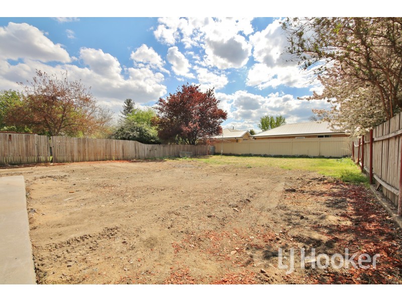 33 Stewart Street, Bathurst NSW 2795