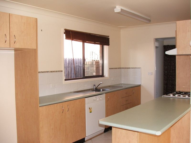 13 Tandora Street, Bathurst NSW 2795