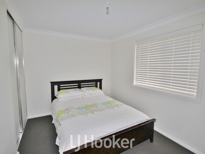 22 Graham Drive, Bathurst NSW 2795