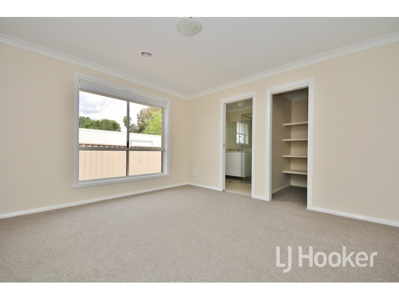 24 Maxwell Drive, Eglinton NSW 2795