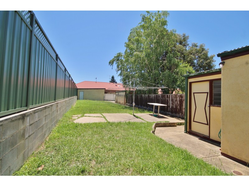 219 Bentinck Street, Bathurst NSW 2795
