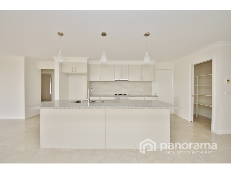 14 Granite Rise, Kelso NSW 2795