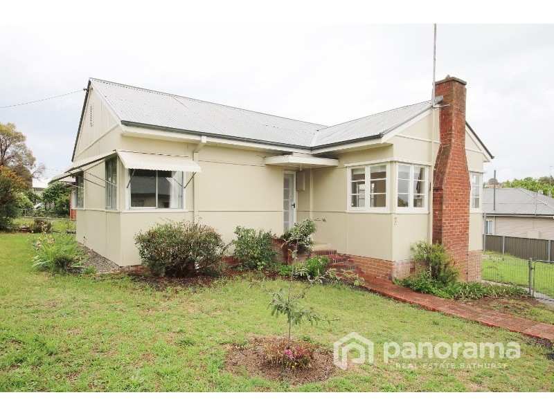 7 Vittoria Street, West Bathurst NSW 2795