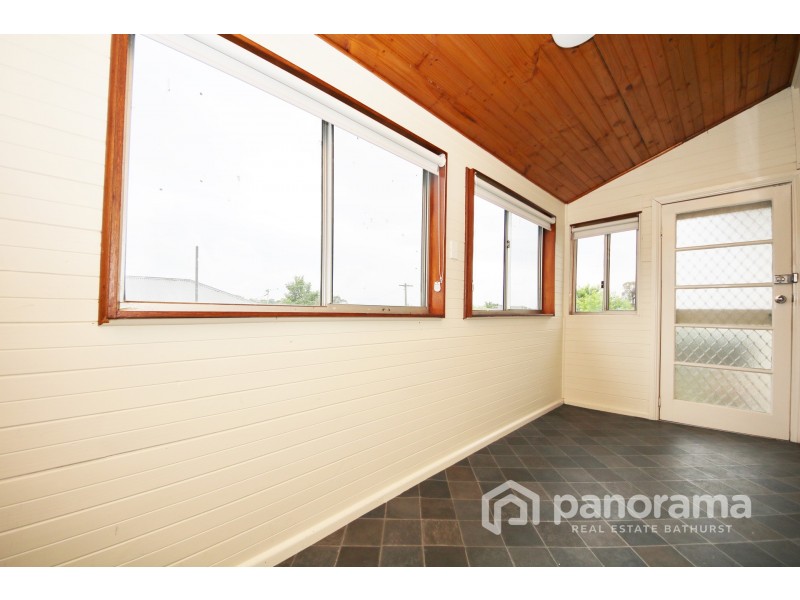 7 Vittoria Street, West Bathurst NSW 2795