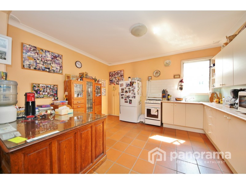 40 Bant Street, South Bathurst NSW 2795