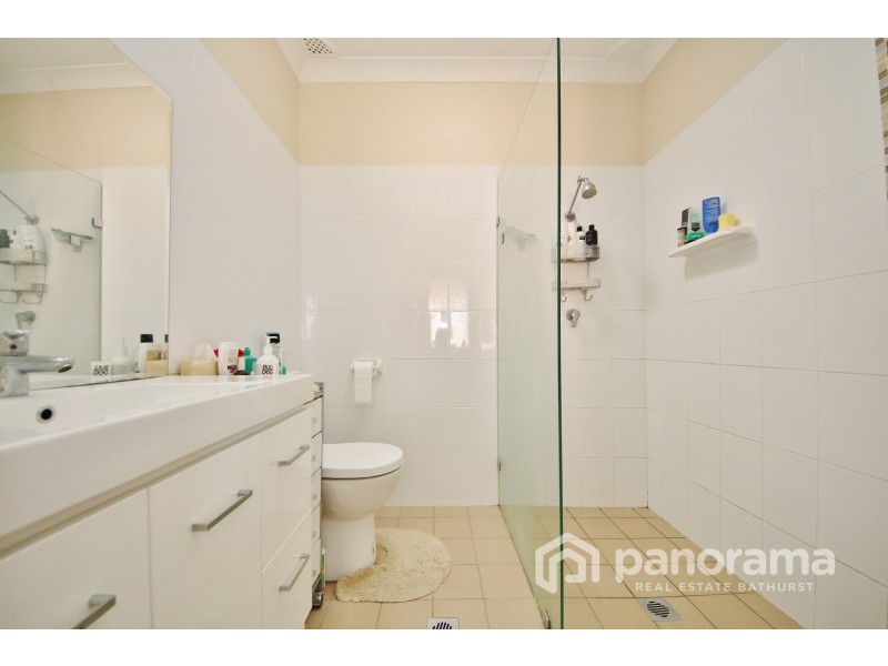 40 Bant Street, South Bathurst NSW 2795