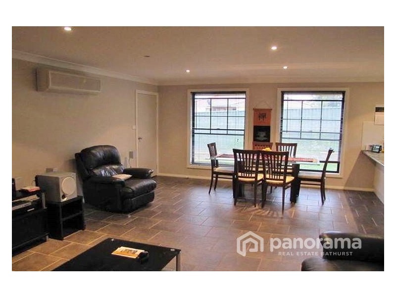 25 Tandora Street, Bathurst NSW 2795