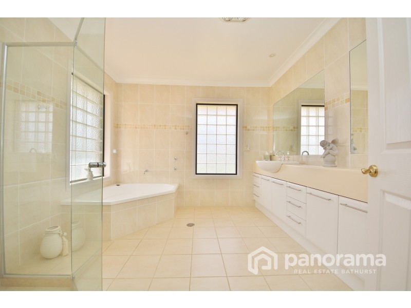 59 Clear Creek Road, Clear Creek NSW 2795