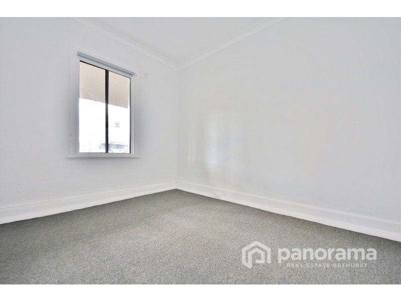 4 Bant Street, Bathurst NSW 2795