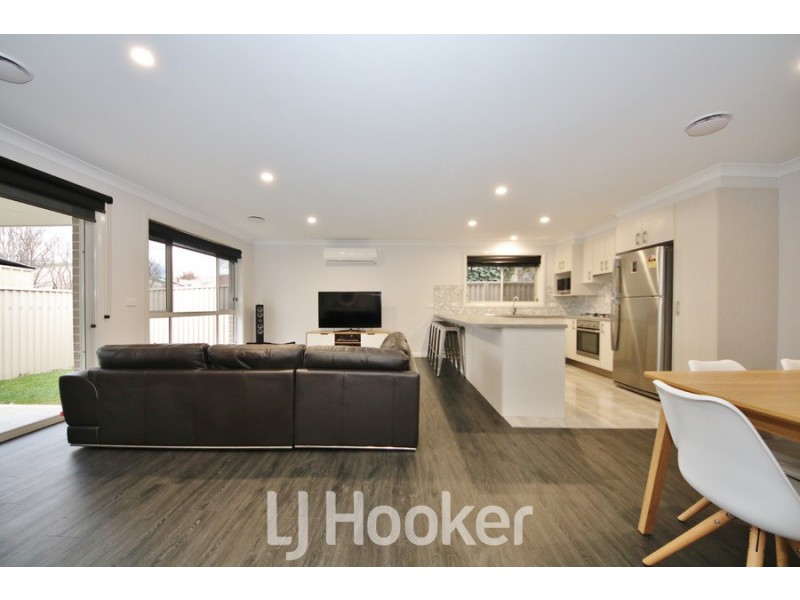 16A Kefford Street, Bathurst NSW 2795