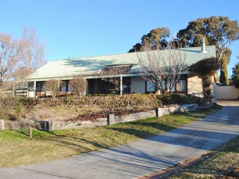 30 Lorimer Street, Bathurst NSW 2795