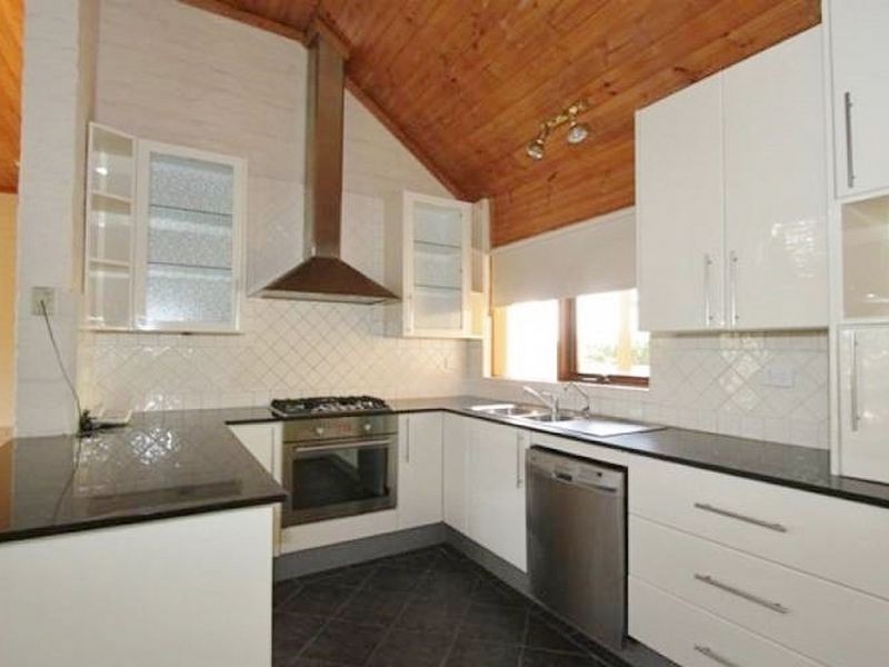 30 Lorimer Street, Bathurst NSW 2795