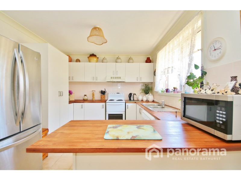 14 Elm Place, Kelso NSW 2795