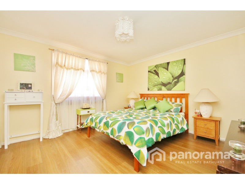 14 Elm Place, Kelso NSW 2795
