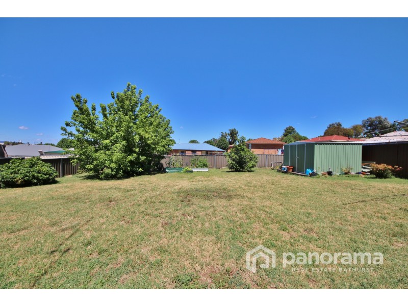 14 Elm Place, Kelso NSW 2795