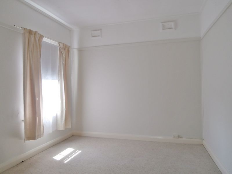 215 Brilliant Street, Bathurst NSW 2795