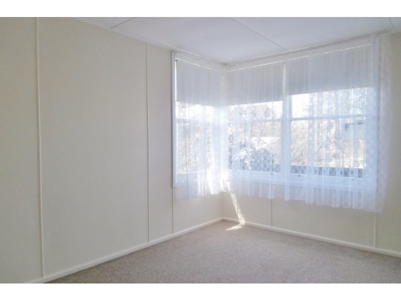 352 Stewart Street, Bathurst NSW 2795