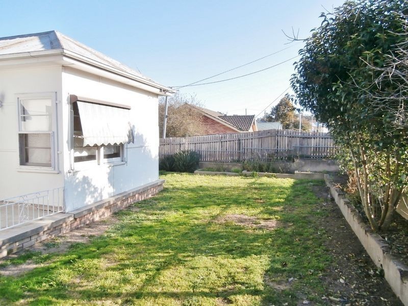 352 Stewart Street, Bathurst NSW 2795