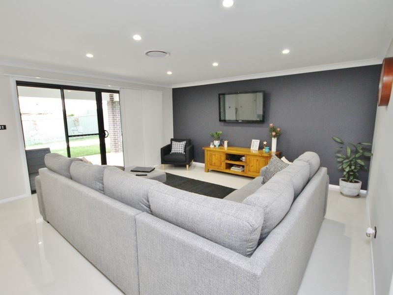 26 Blaxland Drive, Llanarth NSW 2795