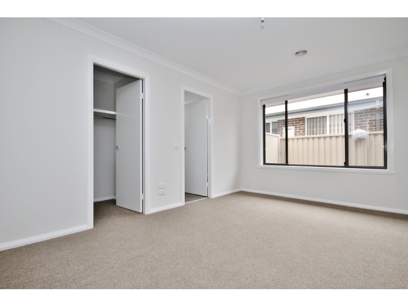 35 Amber Close, Bathurst NSW 2795