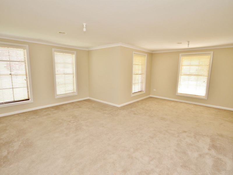 41 Darwin Drive, Llanarth NSW 2795