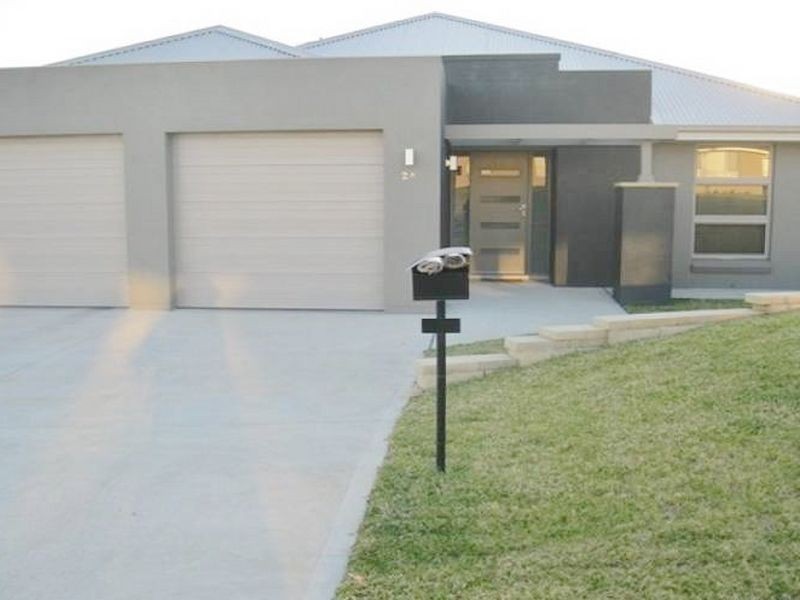 2A She Oak Close, Bathurst NSW 2795