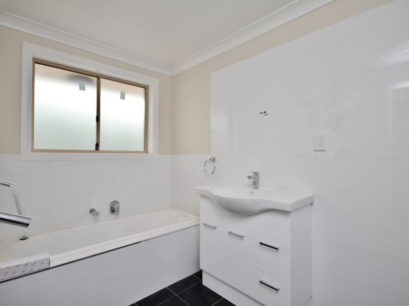 1 Knight Place, Llanarth NSW 2795