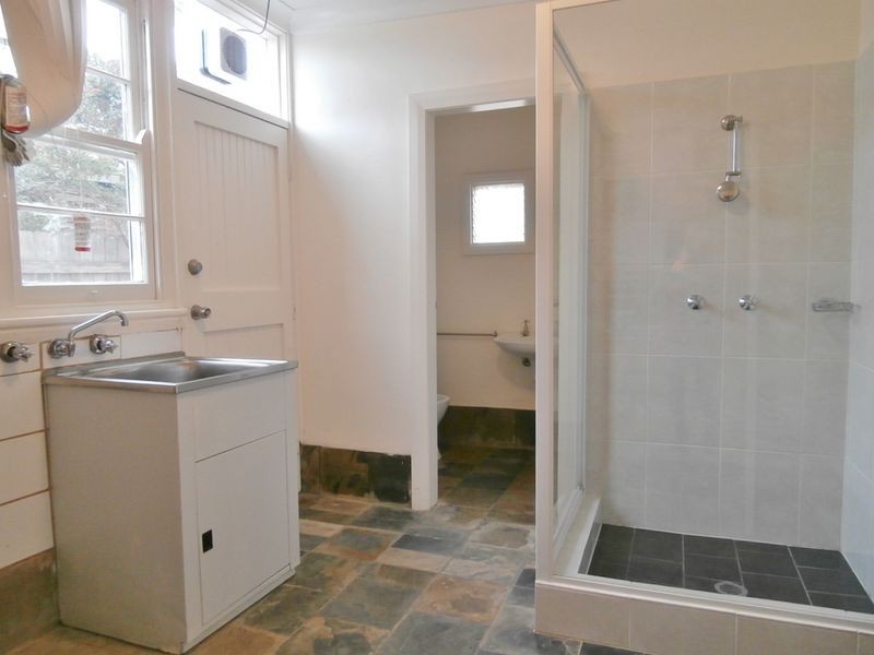 125 Peel Street, Bathurst NSW 2795