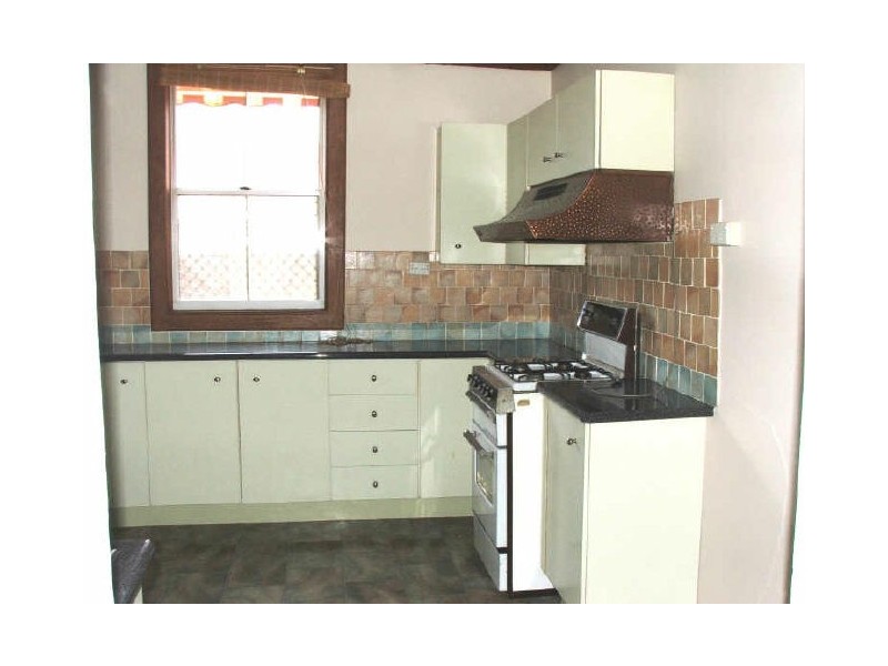 48 Esrom Street, Bathurst NSW 2795