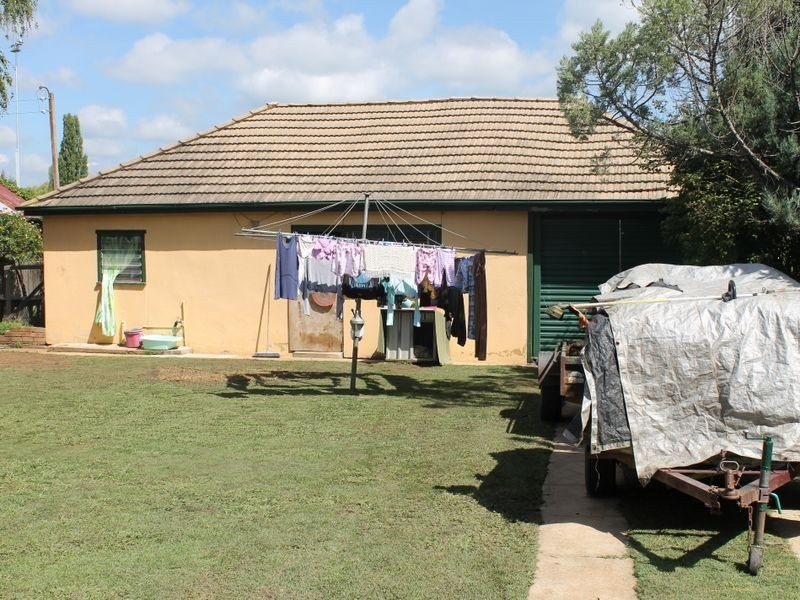 8 Russell St, Bathurst NSW 2795