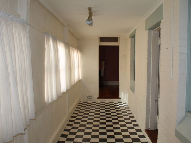 259 Russell Street, Bathurst NSW 2795