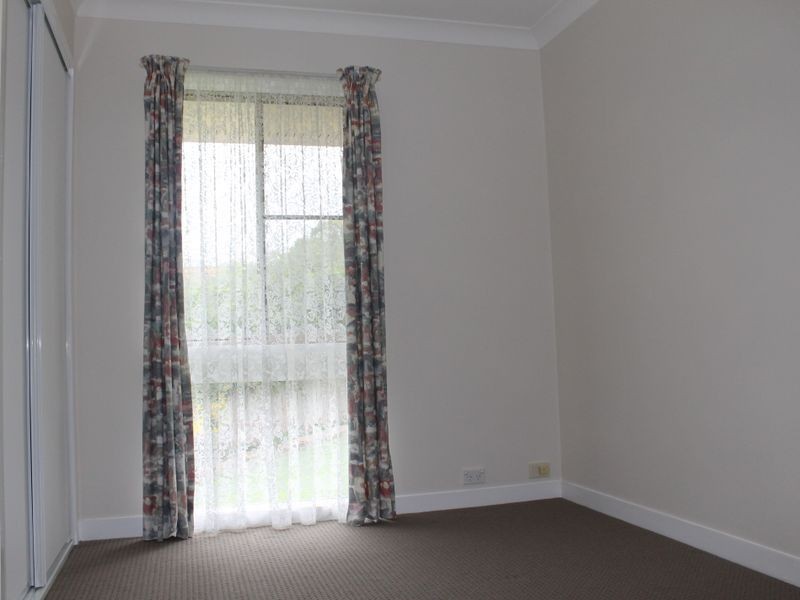 15 Rutherford Place, Bathurst NSW 2795