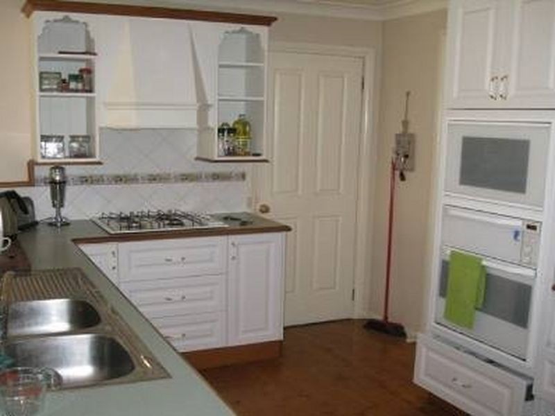 8 Honeysuckle Close, Bathurst NSW 2795