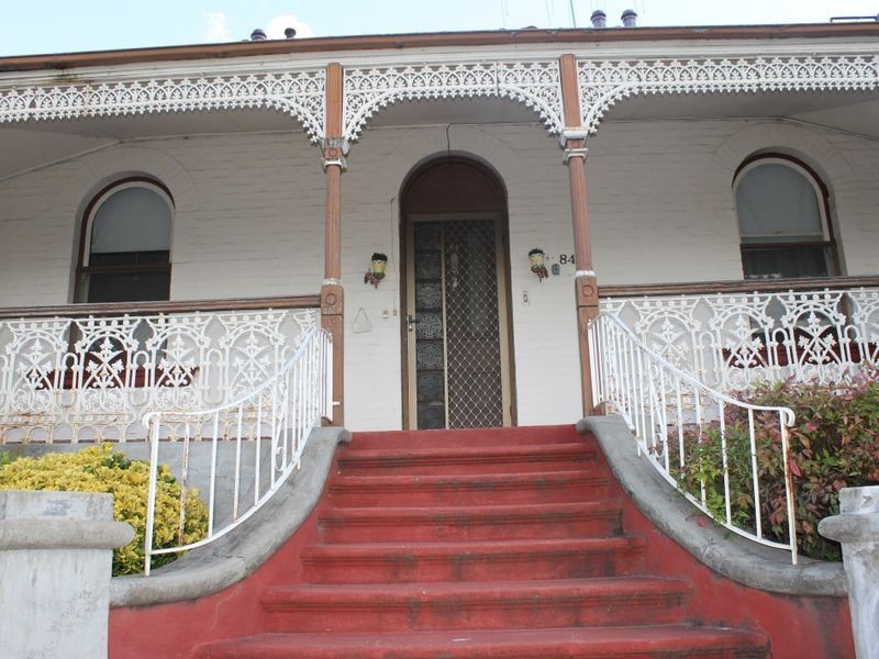 84 Russell Street, Bathurst NSW 2795
