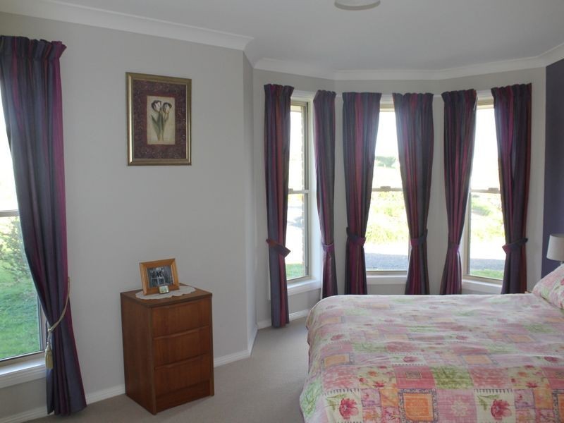 205 Peregrine Road, The Rocks NSW 2795