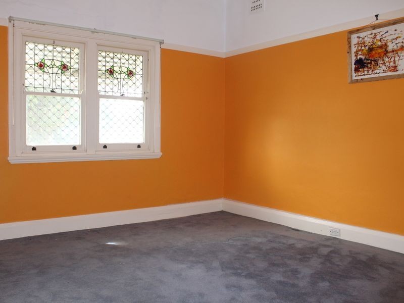 38 Lambert Street, Bathurst NSW 2795