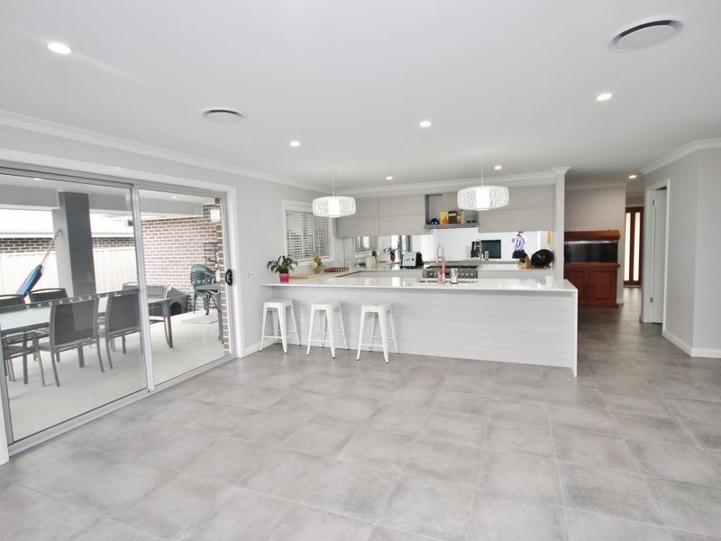 10 Keane Drive, Kelso NSW 2795