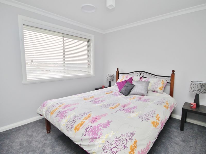 10 Keane Drive, Kelso NSW 2795