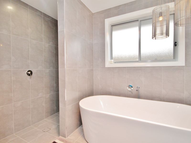 10 Keane Drive, Kelso NSW 2795