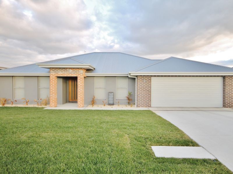 10 Keane Drive, Kelso NSW 2795