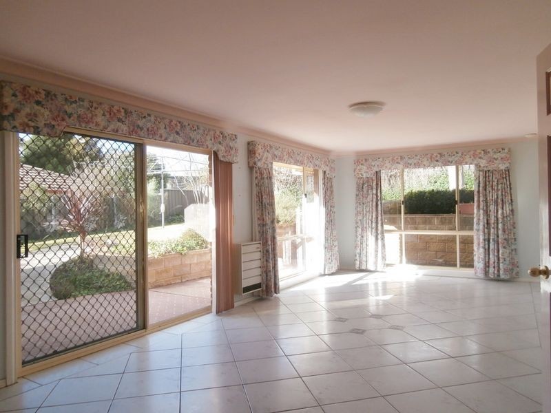 14 Darcy Place, Bathurst NSW 2795