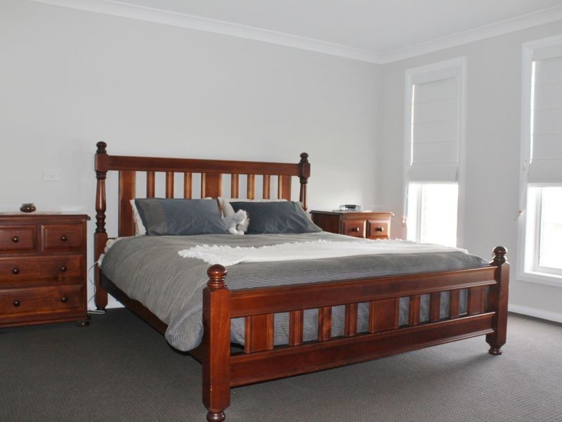 4 Gibsone Drive, Bathurst NSW 2795