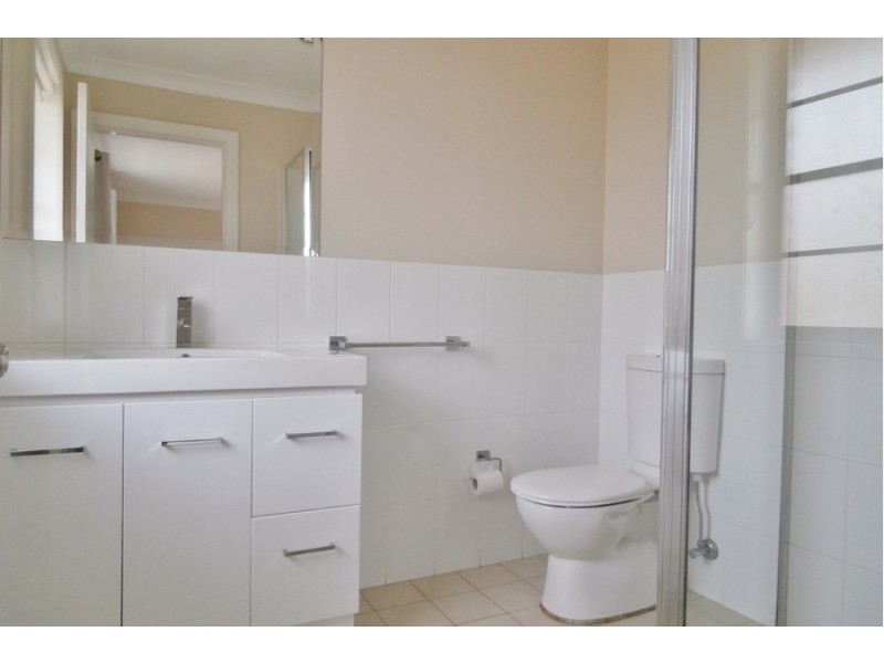 2 She Oak Close, Bathurst NSW 2795