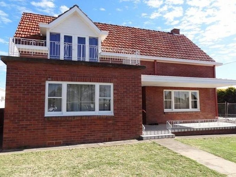 143 William Street, Bathurst NSW 2795