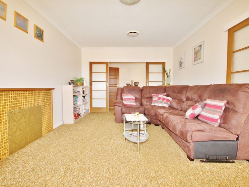 4 Miriyan Drive, Kelso NSW 2795