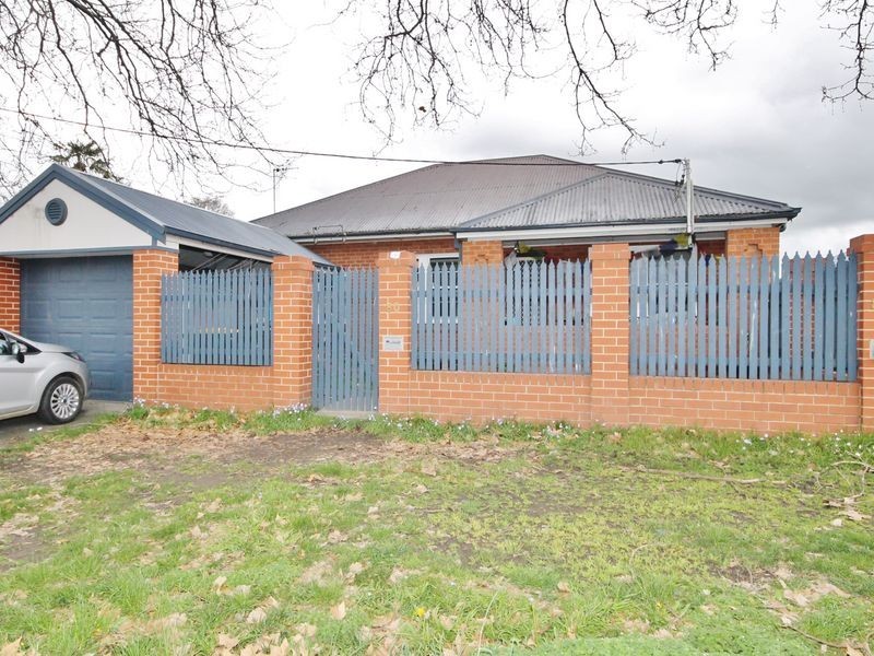 80 Havannah Street, Bathurst NSW 2795